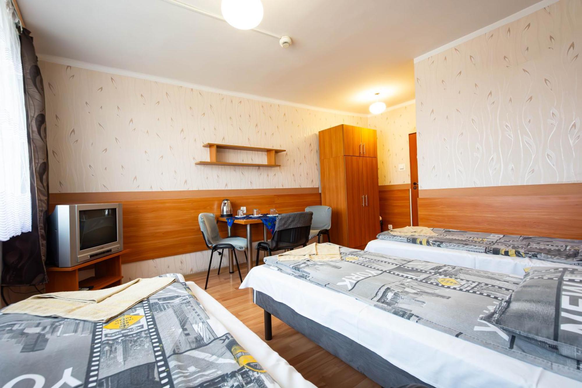 Twoj Hostel Ruda Slaska Exteriör bild